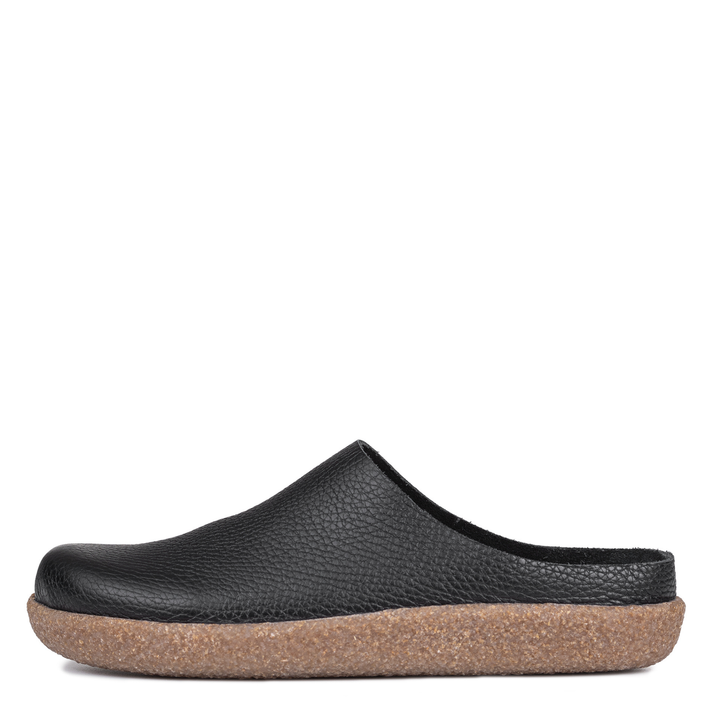 HUNAJA Slip-ons